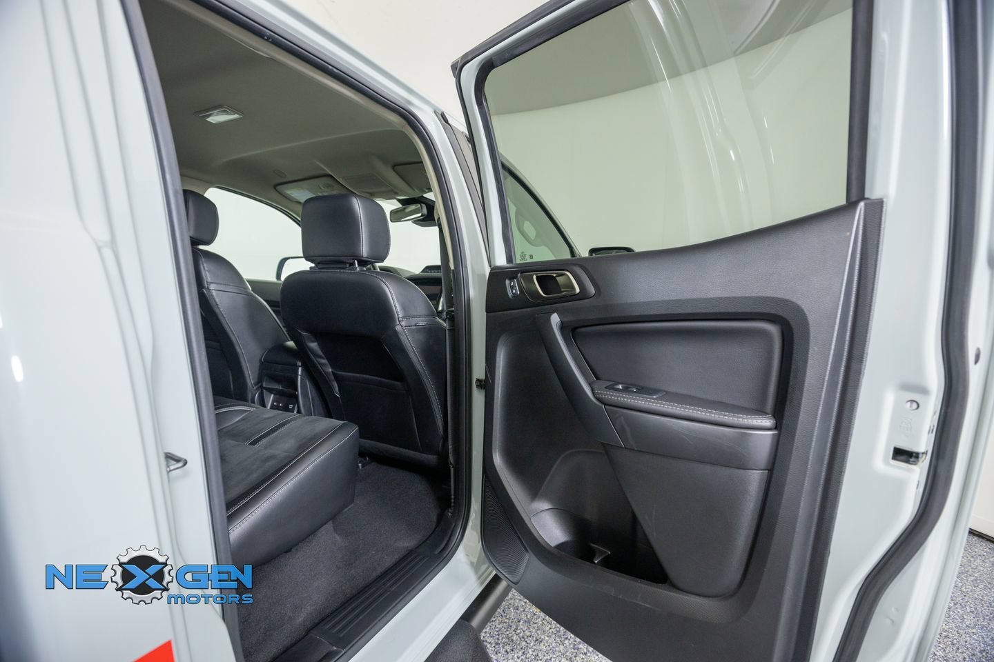 Used 2022 Ford Ranger Lariat w/ Tremor Off-Road Package AWD/4WD image 37