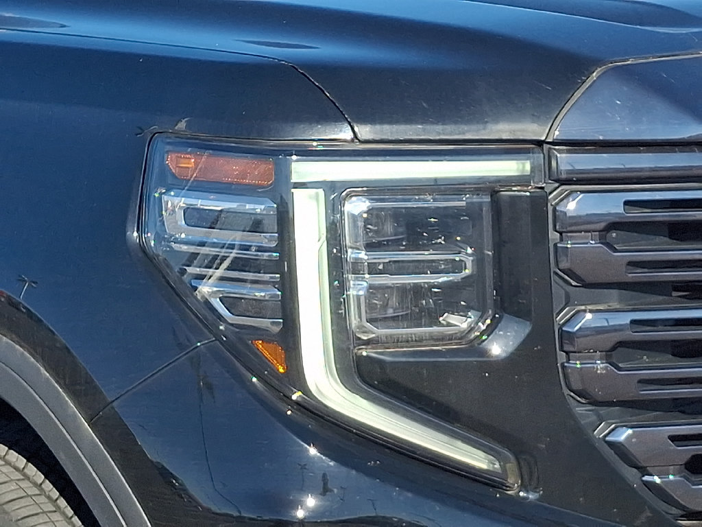 Used 2024 GMC Sierra 1500 Denali Ultimate AWD/4WD image 9