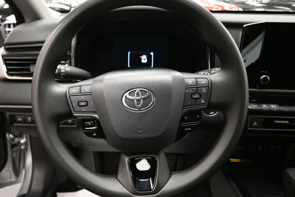 Certified 2025 Toyota Camry LE image 12