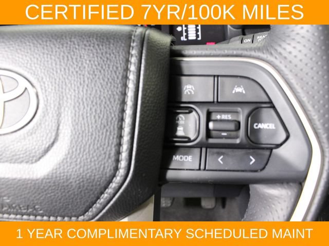 Used 2025 Toyota 4Runner SR5 AWD/4WD image 21