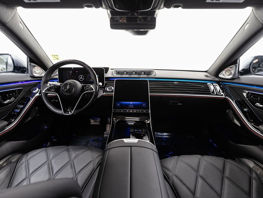 Certified 2024 Mercedes-Benz Maybach S 580 4MATIC image 28
