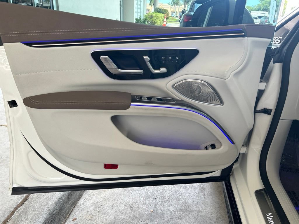 Used 2022 Mercedes-Benz EQS 450+ Sedan w/ Exclusive Trim Package image 37