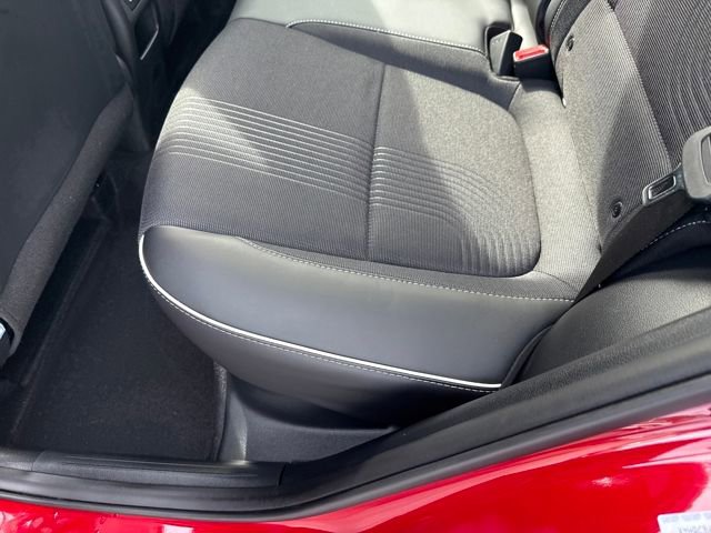 Certified 2025 Hyundai Venue Limited image 17