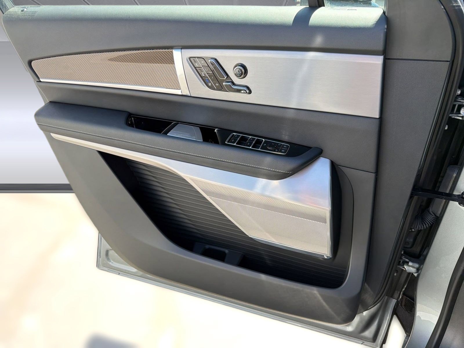New 2026 Cadillac Vistiq Sport AWD/4WD image 19