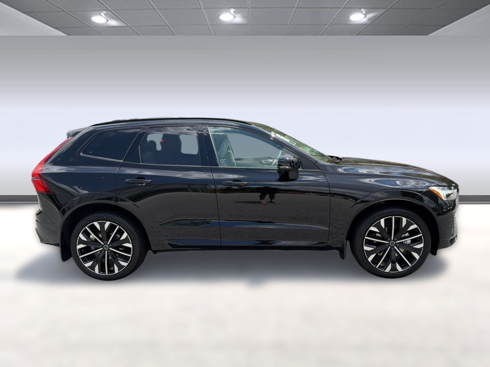 New 2026 Volvo XC60 B5 Ultra w/ Climate Package AWD/4WD image 8