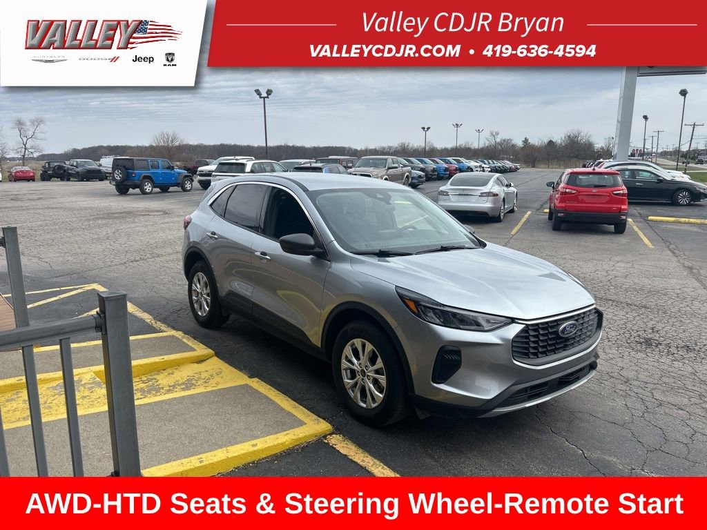 Used 2023 Ford Escape Active image 1