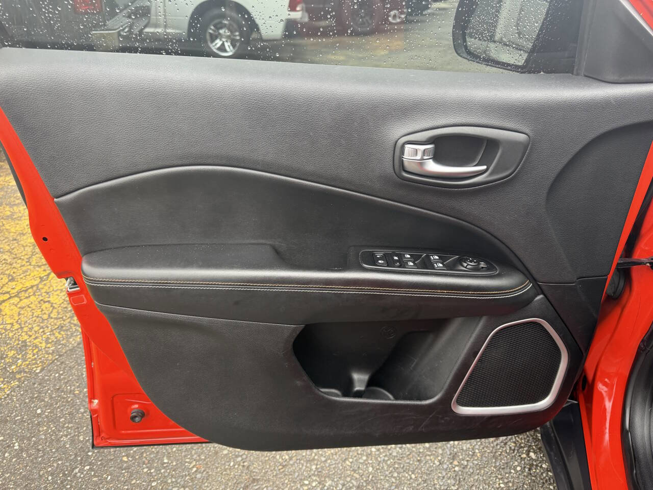 Used 2018 Jeep Compass Sport image 23