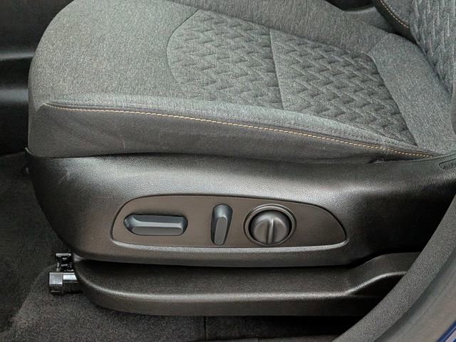 Used 2022 Chevrolet Equinox LT AWD/4WD image 12