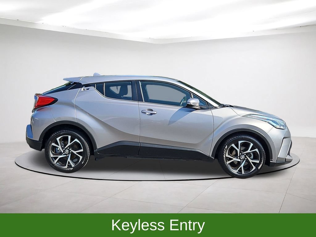 Used 2020 Toyota C-HR XLE FWD image 8