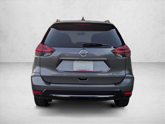 Used 2018 Nissan Rogue SV image 7