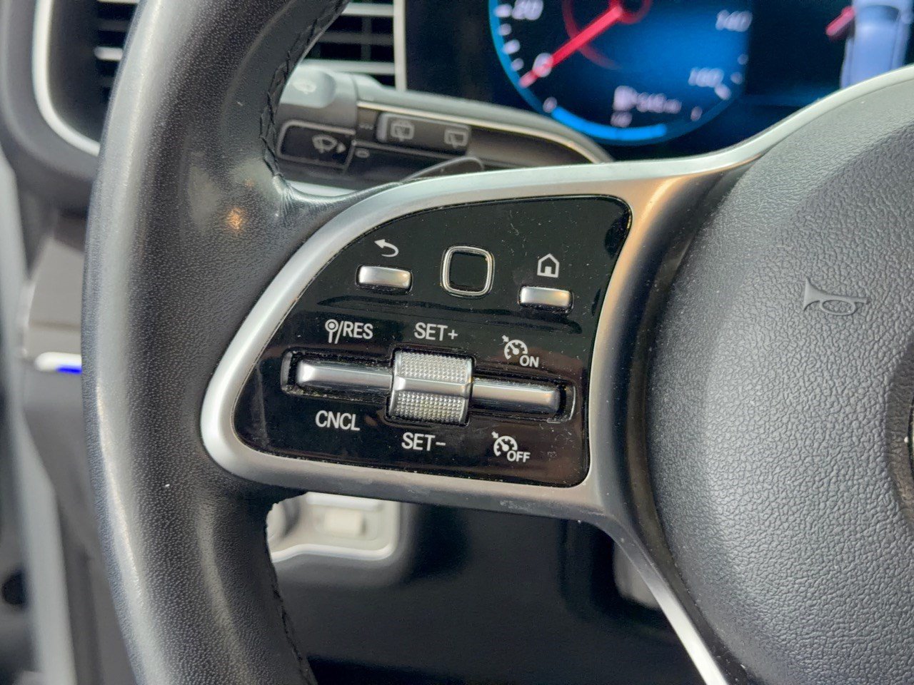 Used 2020 Mercedes-Benz GLE 350 4MATIC image 18