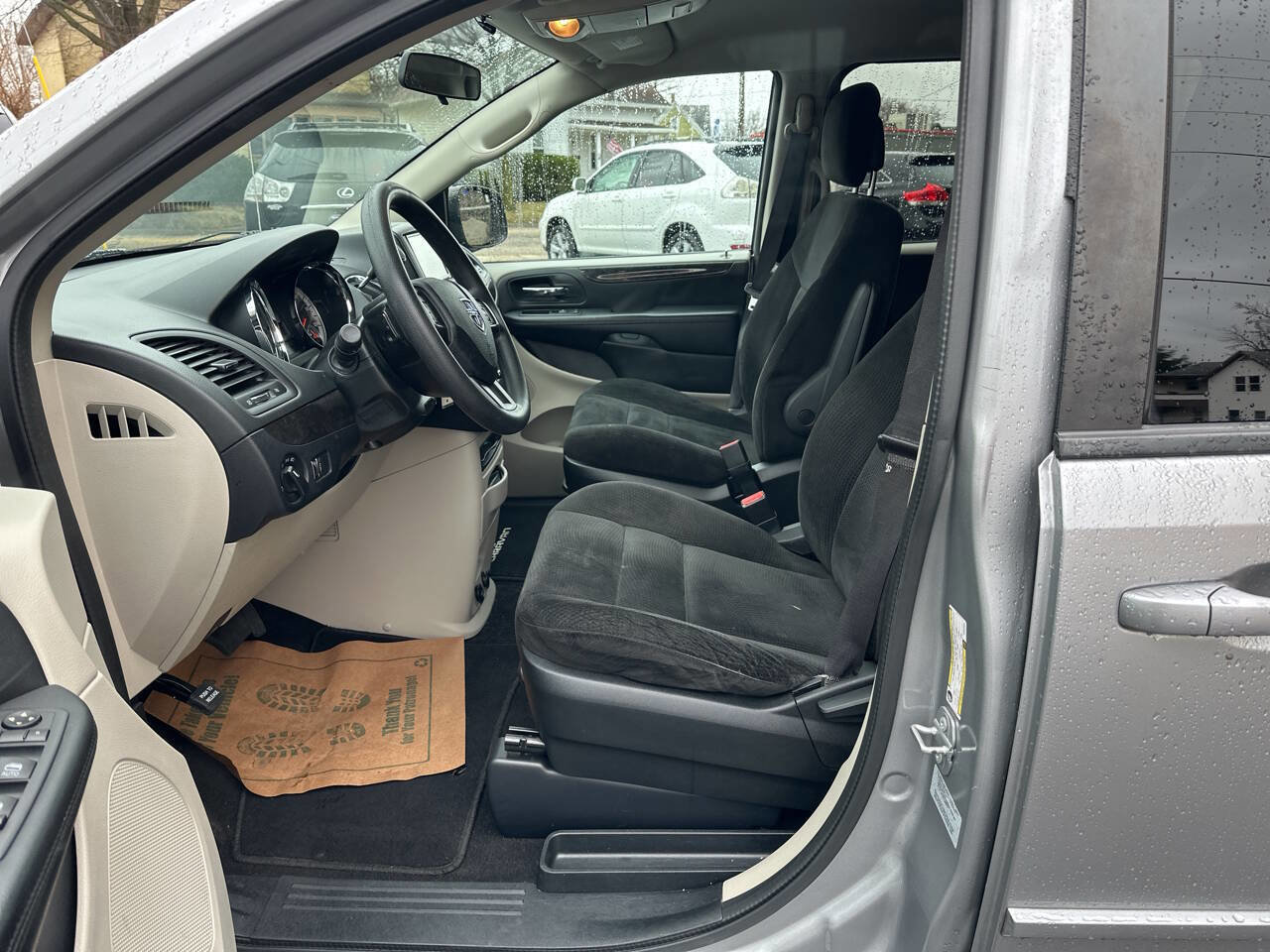 Used 2017 Dodge Grand Caravan SE w/ Power Window Group image 16