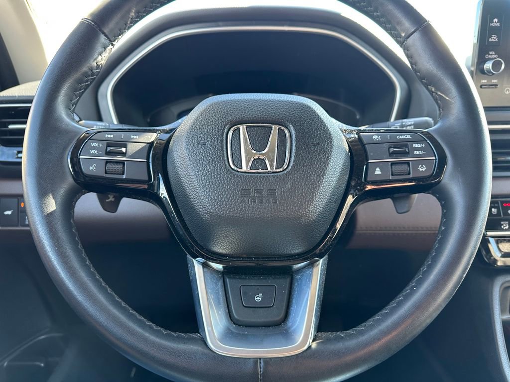 Used 2025 Honda Pilot Elite image 29