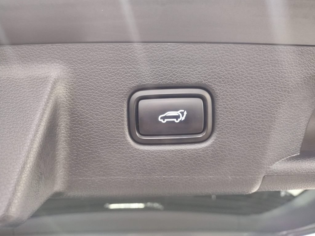 Used 2022 Hyundai Palisade Limited AWD/4WD image 19
