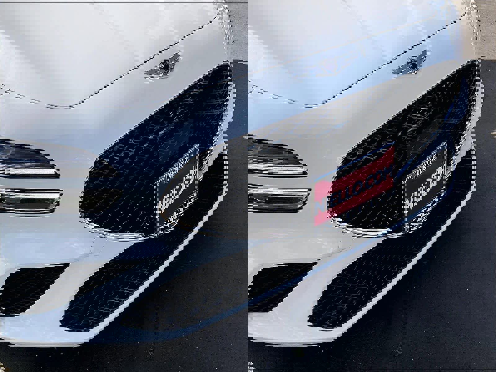 Used 2023 Genesis G70 2.0T w/ Sport Prestige Package image 31