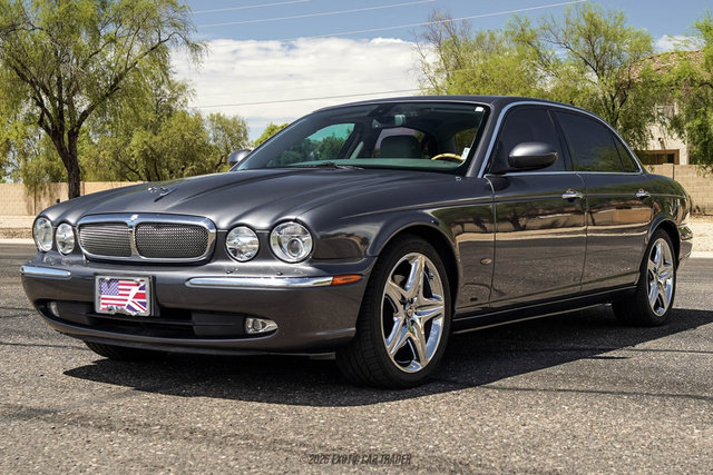 Used 2006 Jaguar XJ8 RWD image 14
