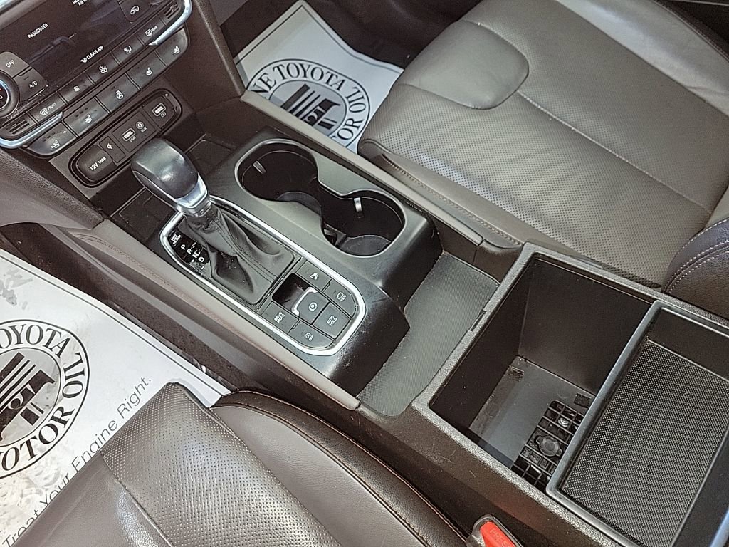 Used 2020 Hyundai Santa Fe Limited image 10