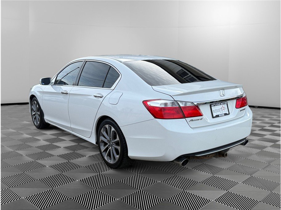 Used 2013 Honda Accord Sport image 3