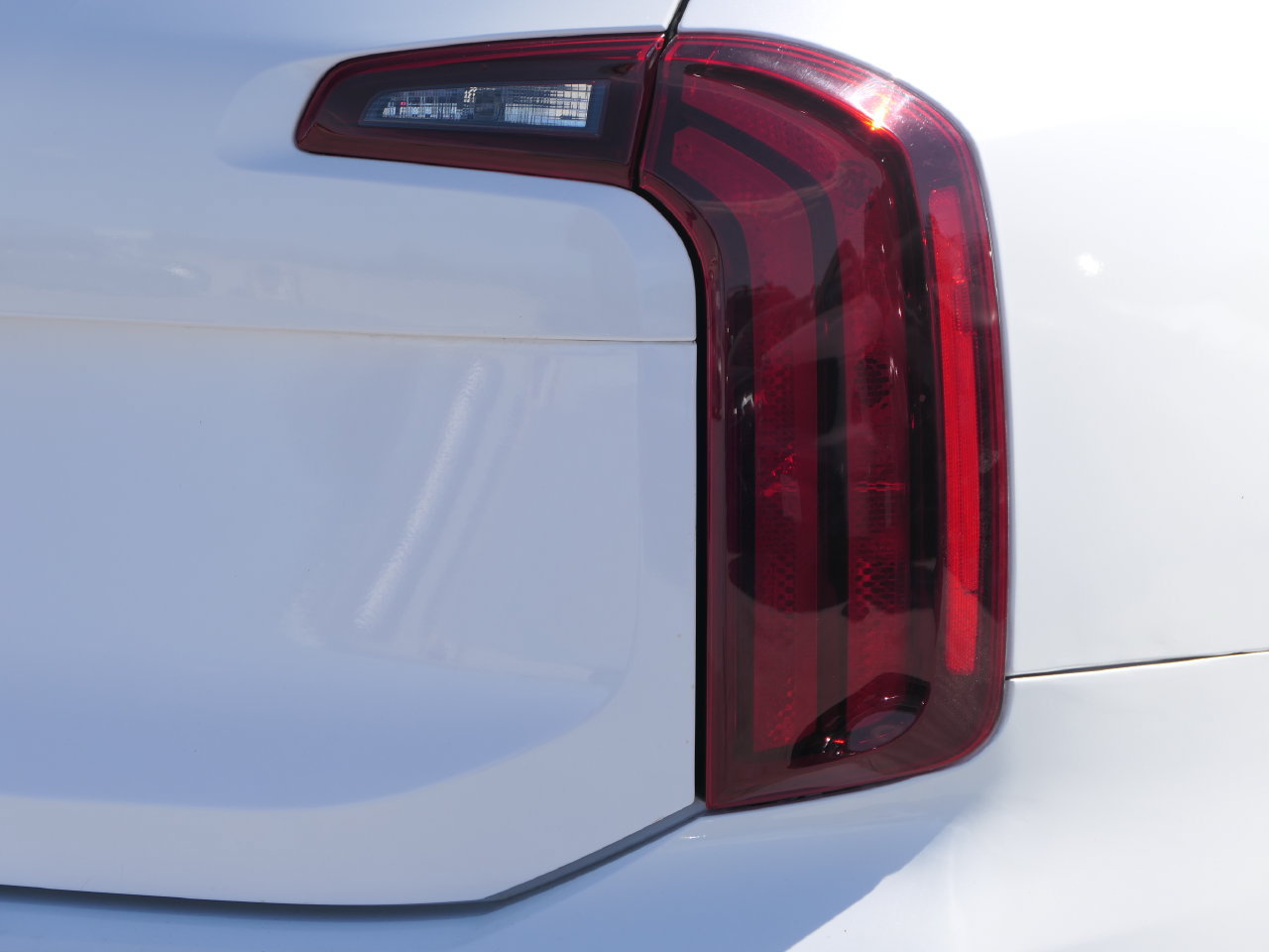 Certified 2024 Kia Telluride S w/ S Sunroof Package FWD image 4