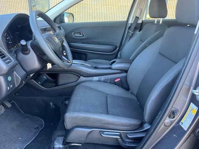 Used 2019 Honda HR-V LX image 9
