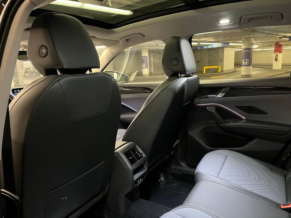 New 2026 Volkswagen Tiguan SE image 24