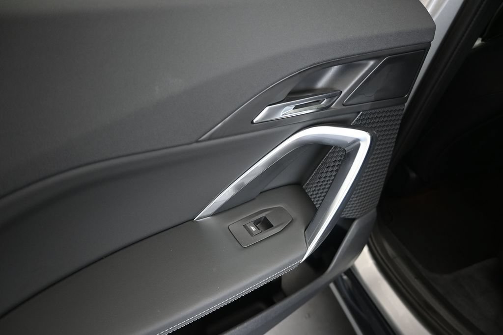 Certified 2025 BMW X1 xDrive28i AWD/4WD image 15