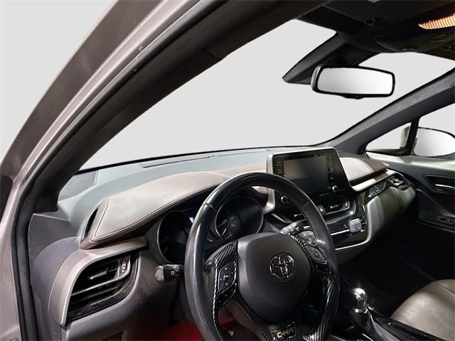 Used 2019 Toyota C-HR Limited image 9
