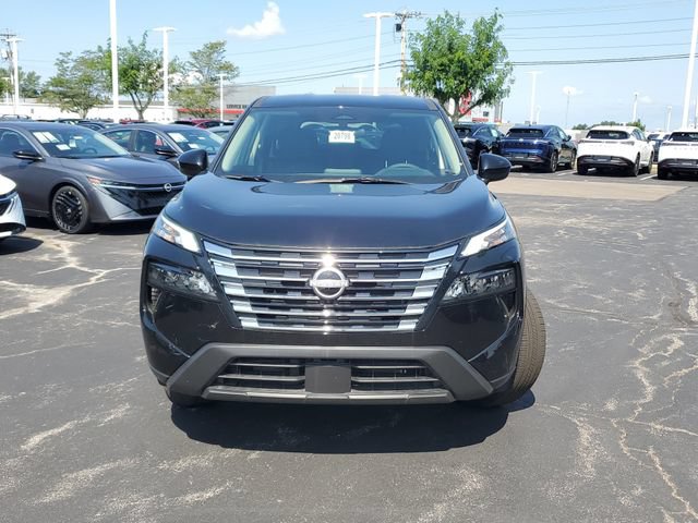 New 2026 Nissan Rogue SV AWD/4WD image 2