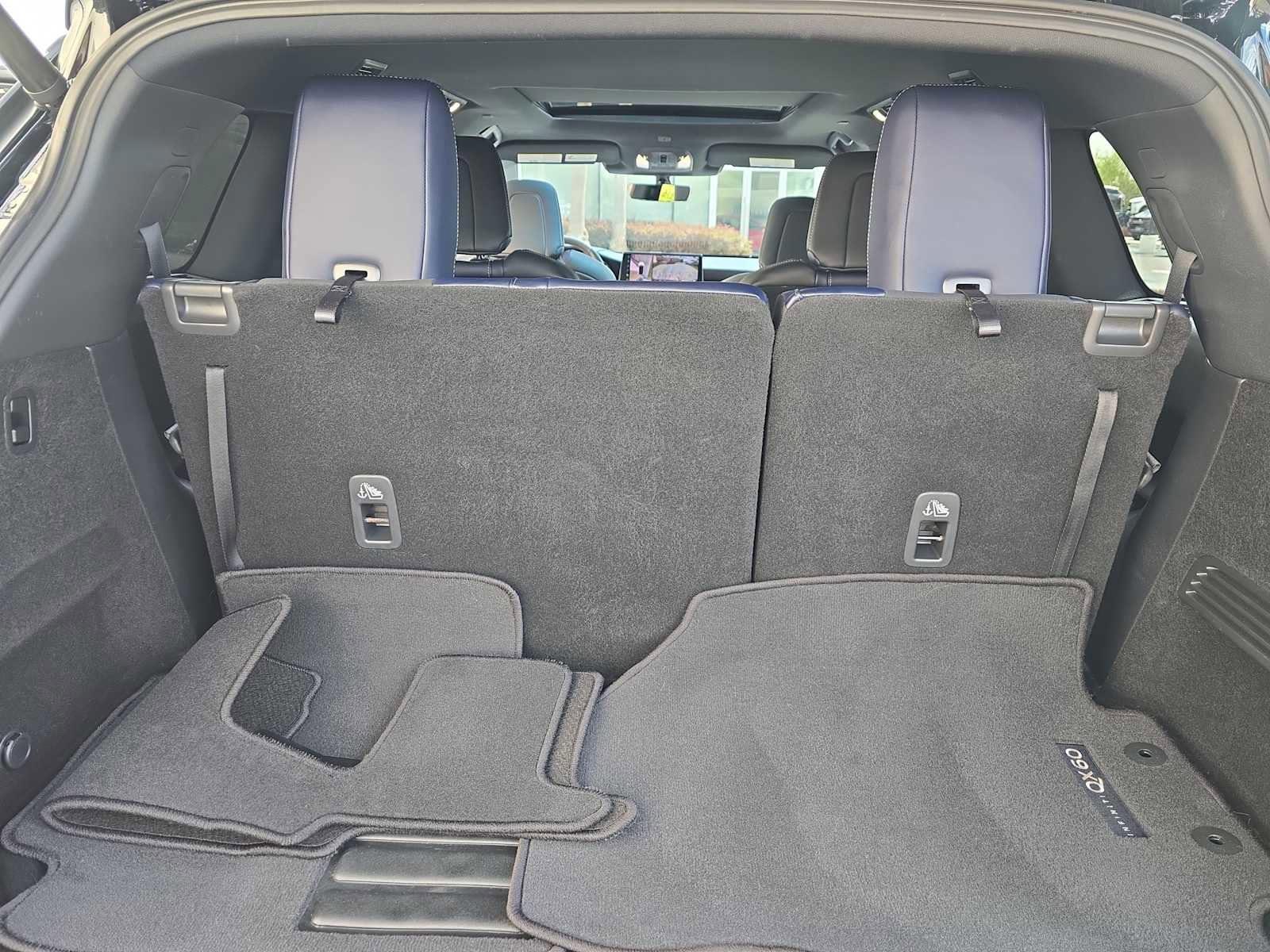 Certified 2026 INFINITI QX60 Sport w/ Dark Cargo Package image 27