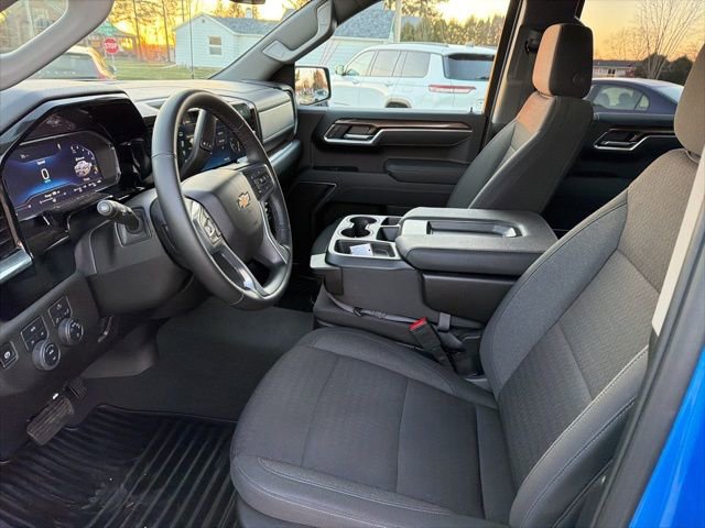 Used 2025 Chevrolet Silverado 1500 LT image 10