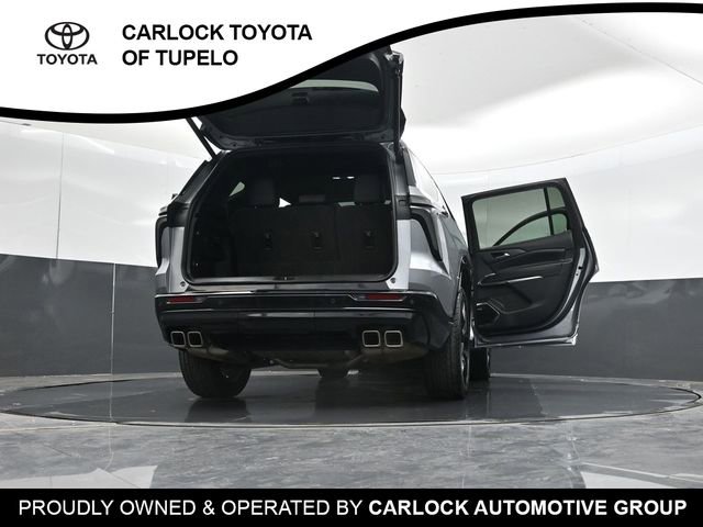Used 2025 Chevrolet Traverse RS w/ LPO, Cargo Package FWD image 64