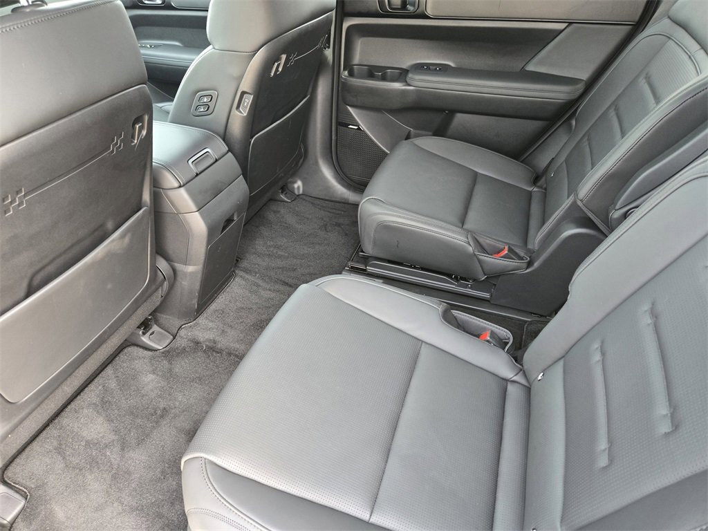 Used 2025 Hyundai Santa Fe Calligraphy image 30