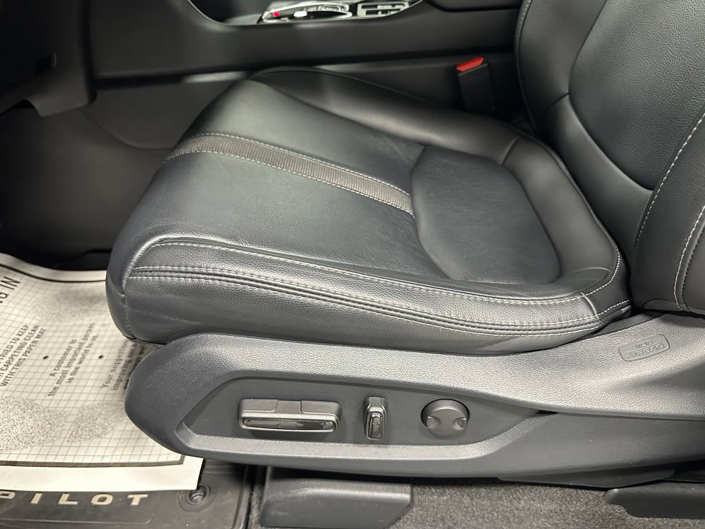 Used 2023 Honda Pilot EX-L image 13