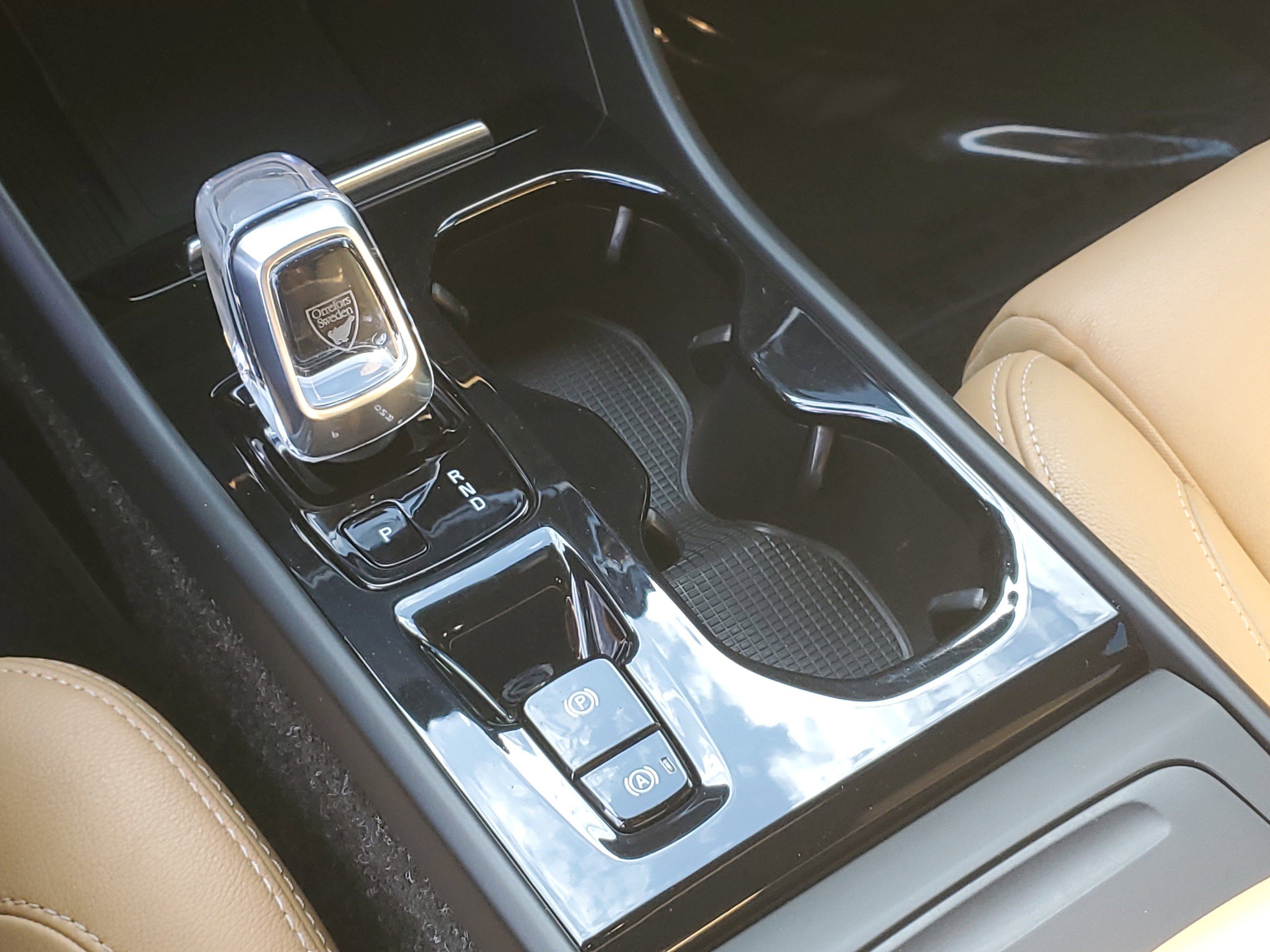 Used 2019 Volvo XC40 T5 Inscription image 27