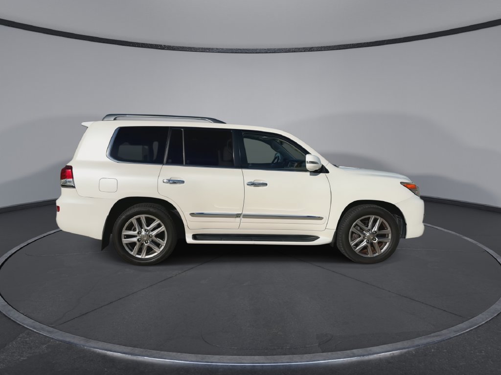 Used 2015 Lexus LX 570 4WD image 9