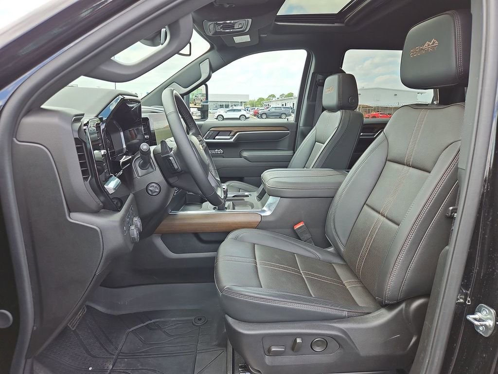 Certified 2025 Chevrolet Silverado 1500 High Country w/ High Country Premium Package AWD/4WD image 20