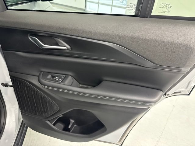 Used 2023 Jeep Grand Cherokee Altitude AWD/4WD image 32