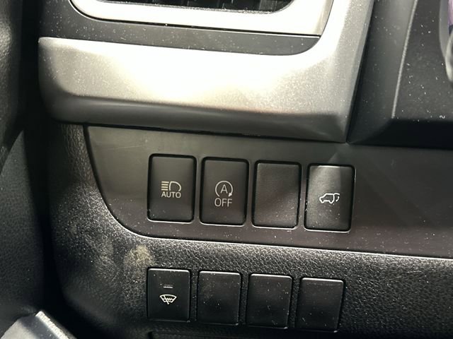 Used 2017 Toyota Highlander XLE image 32