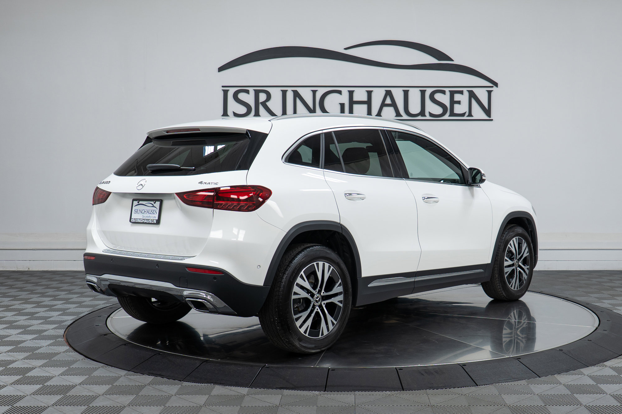 Used 2025 Mercedes-Benz GLA 250 4MATIC image 5