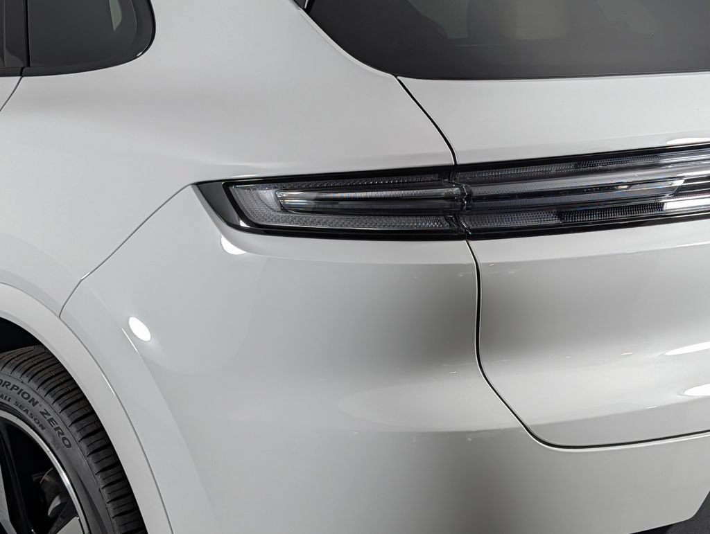 New 2026 Porsche Cayenne AWD/4WD image 16