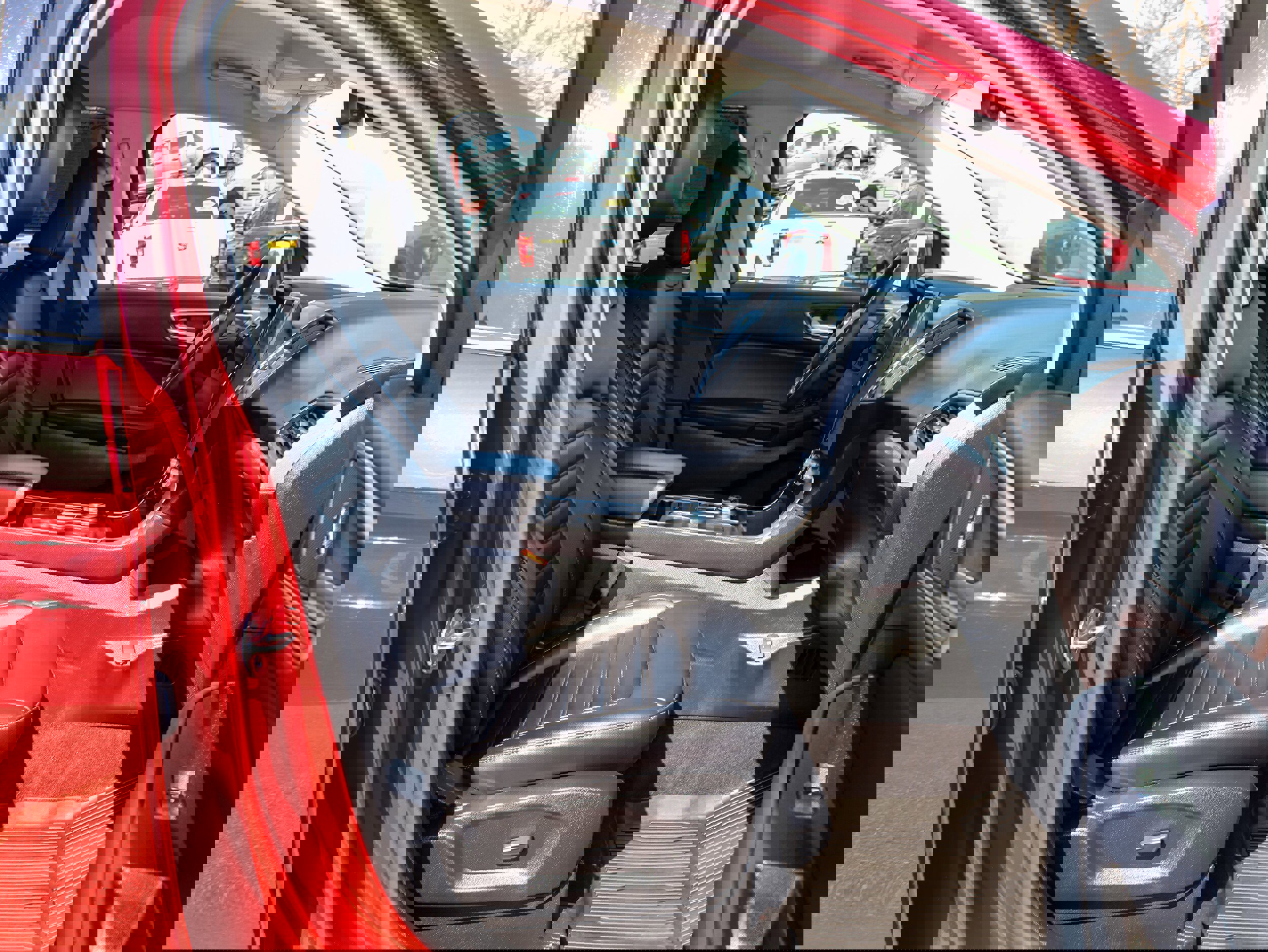 Used 2024 Ford Edge SEL w/ Convenience Package image 28