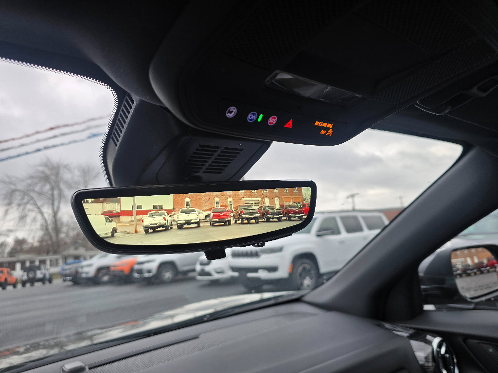 New 2026 Chevrolet Equinox LT w/ Convenience Package II image 12