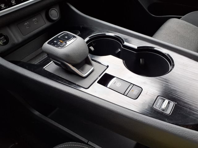 Used 2024 Nissan Rogue SV FWD image 8