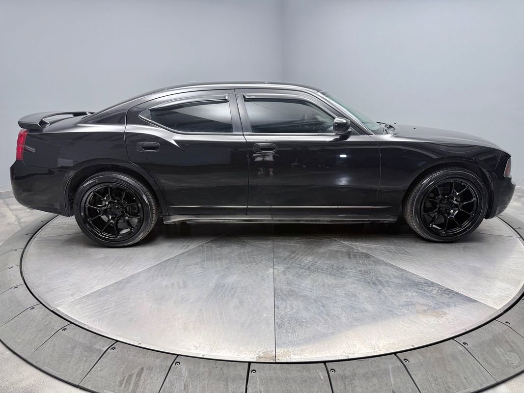 Used 2010 Dodge Charger SXT RWD image 4