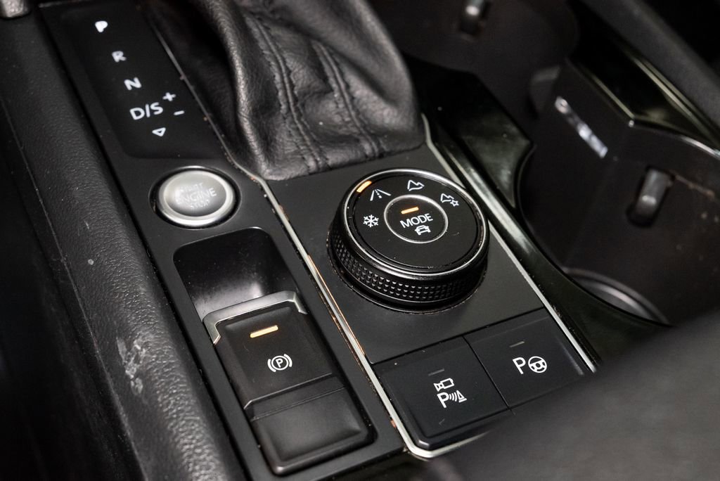 Used 2020 Volkswagen Atlas SEL R-Line image 23