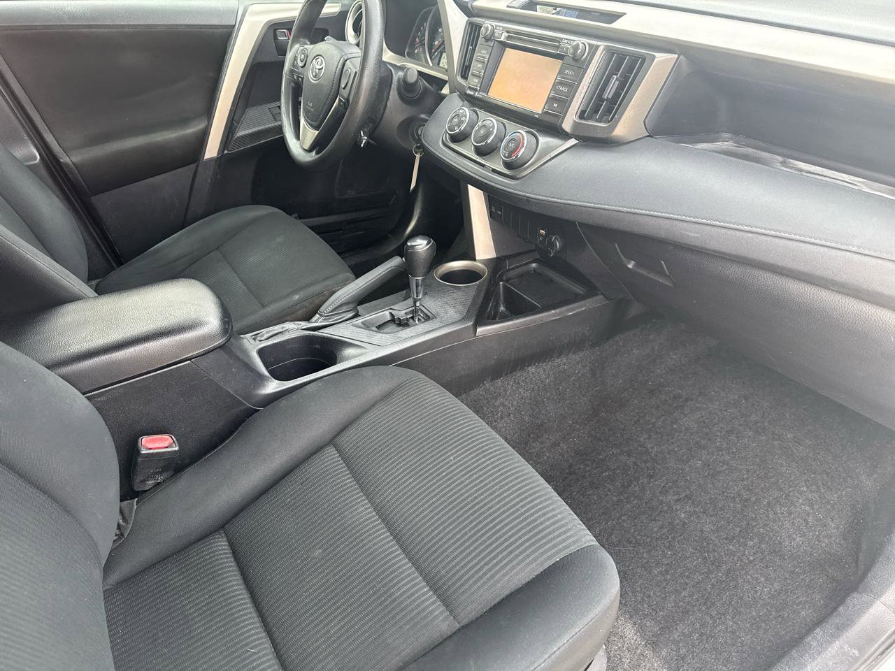 Used 2014 Toyota RAV4 LE image 53