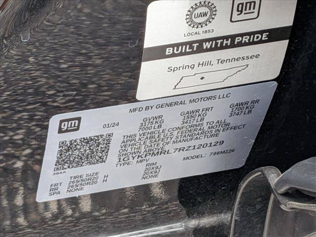Used 2024 Cadillac Lyriq Tech AWD/4WD image 16