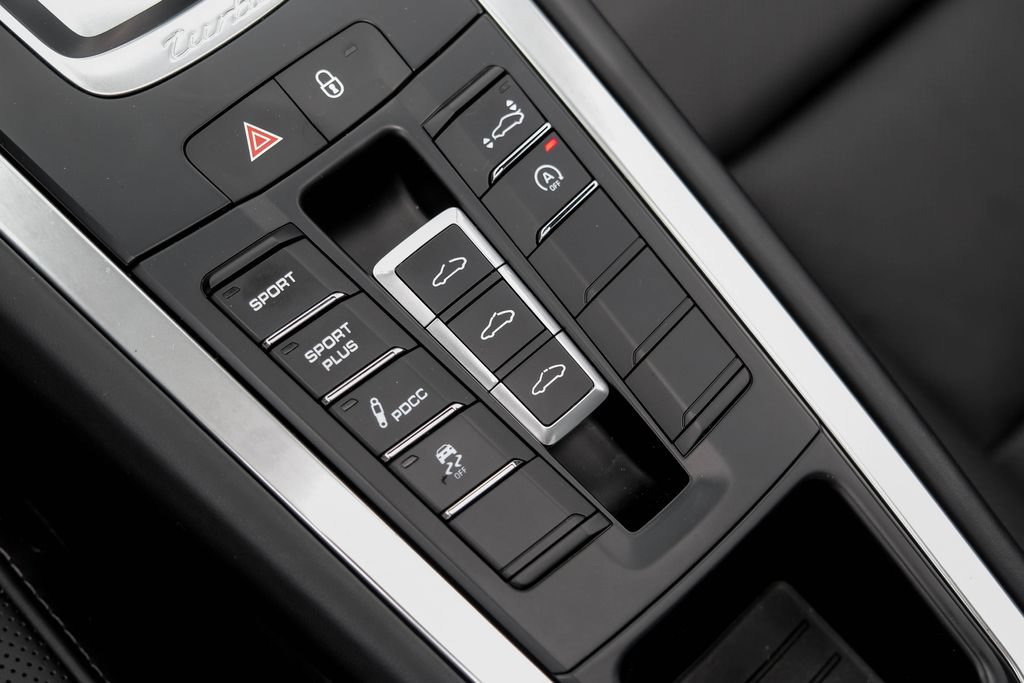 Used 2014 Porsche 911 Turbo AWD/4WD image 22