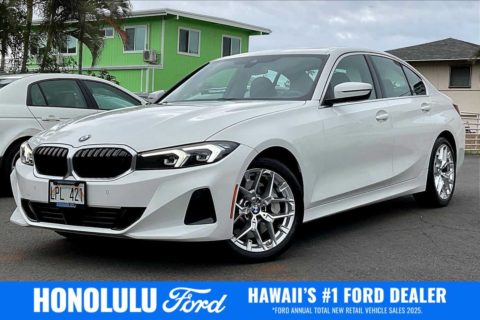 Used 2025 BMW 330i Sedan RWD image 1
