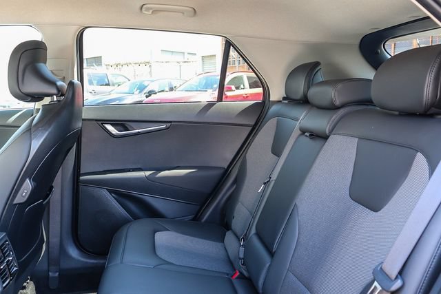 Certified 2025 Kia Niro EX FWD image 20